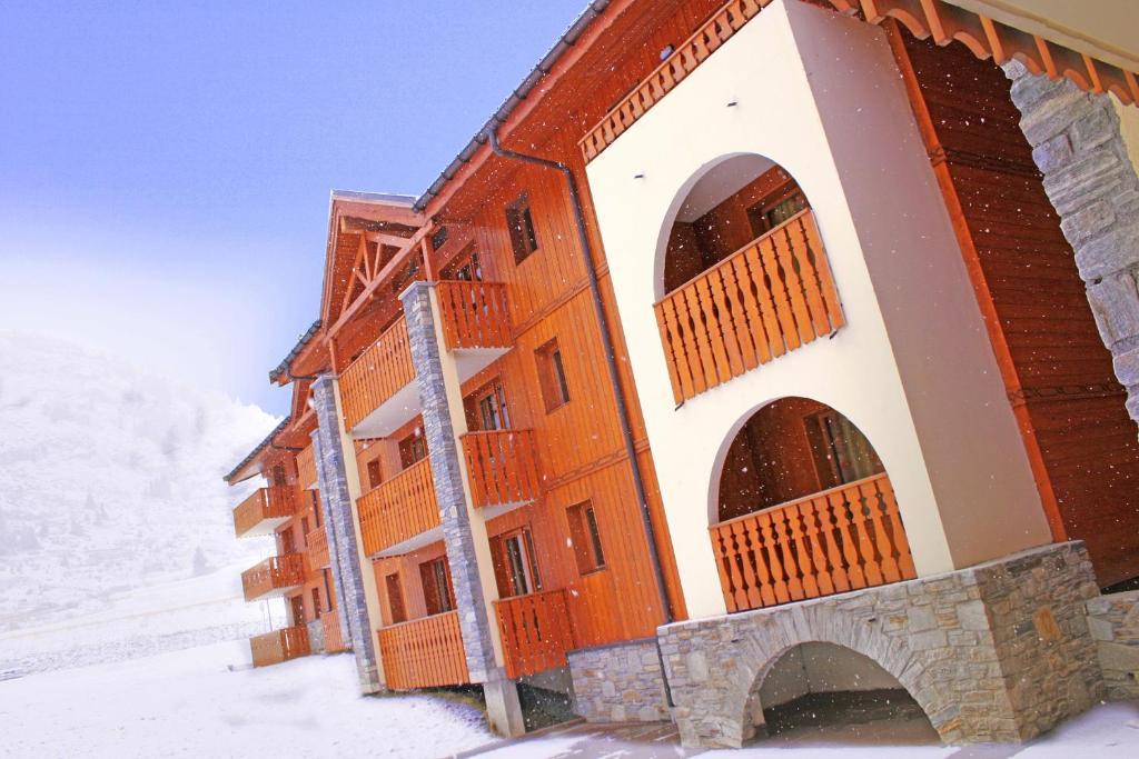 Residence Les Balcons De Val Cenis Le Haut Ланслевиллар Экстерьер фото